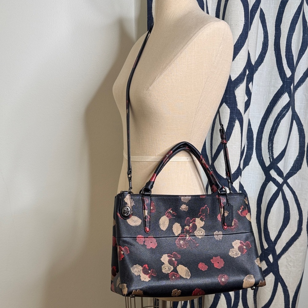 RARE Vintage COACH Borough Black,Red,Tan Floral Turnkey Crossbody Satchel #33608 - Picture 2 of 16